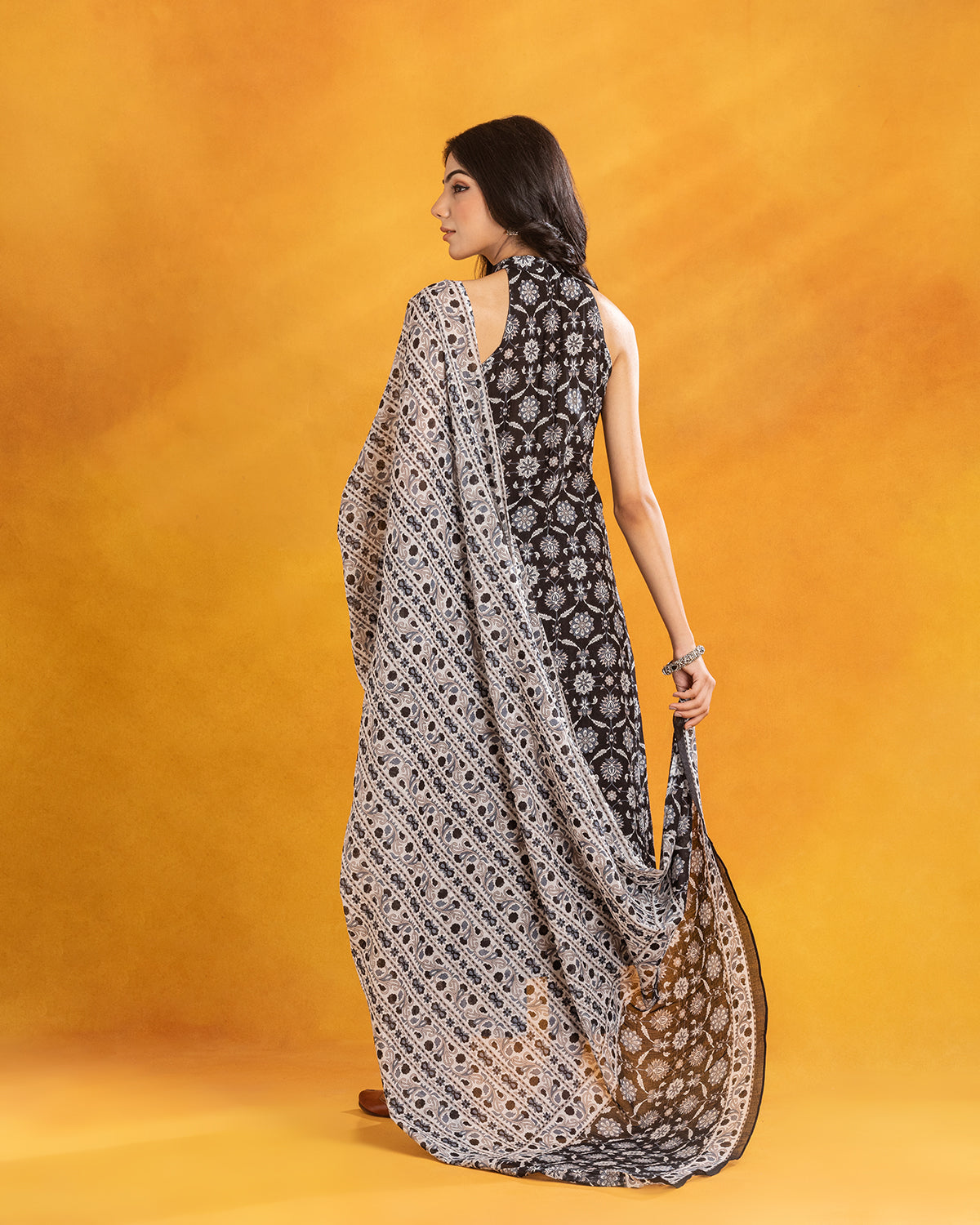 Black Halter Neck Kurta (Set of 3)