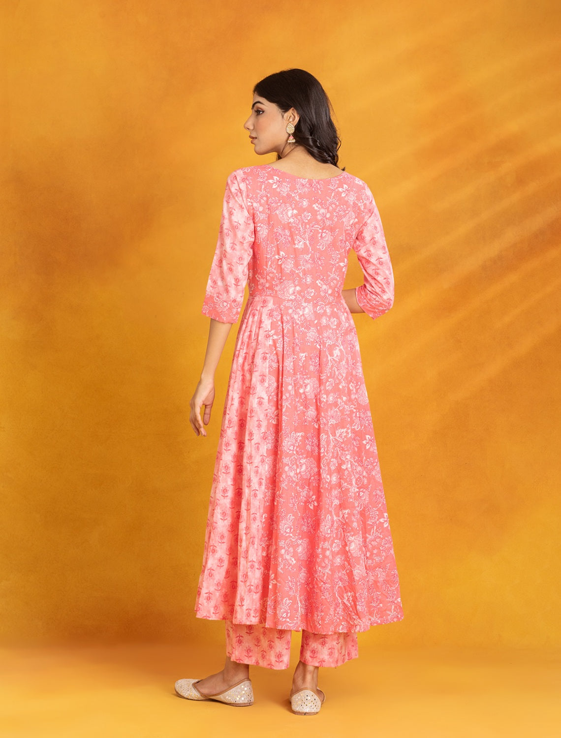 Pink Cotton Suit with Potli Button Detailing (Set of 3)