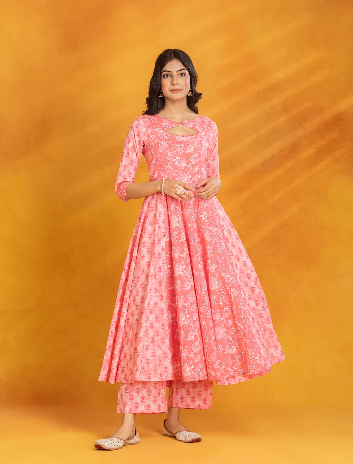 Pink Cotton Suit with Potli Button Detailing (Set of 3)