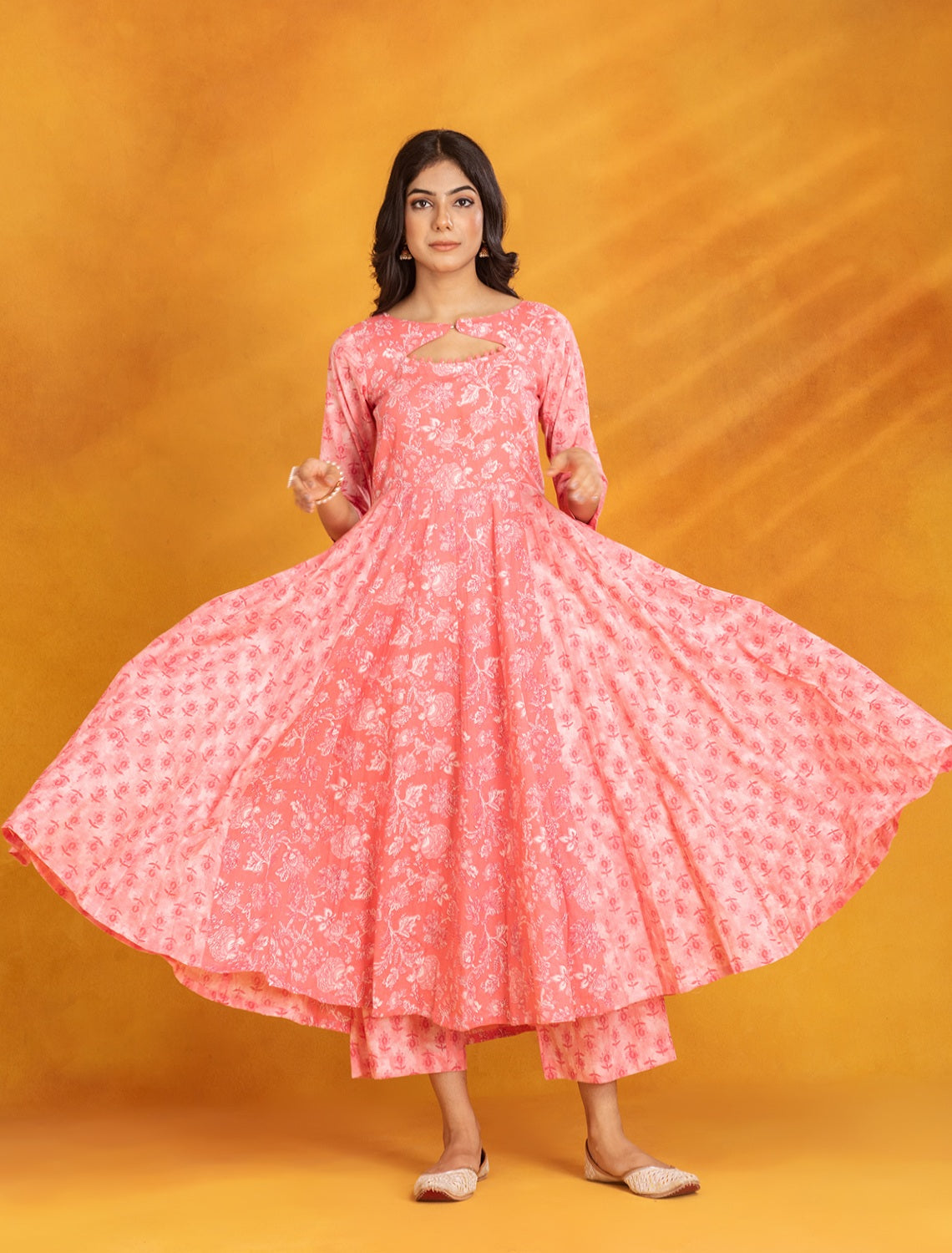 Pink Cotton Suit with Potli Button Detailing (Set of 3)