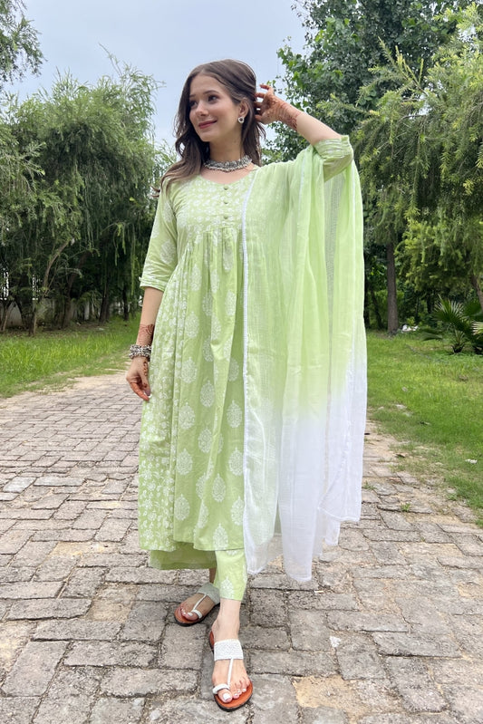 Green Flared Block Printed Suit (Set of 3)