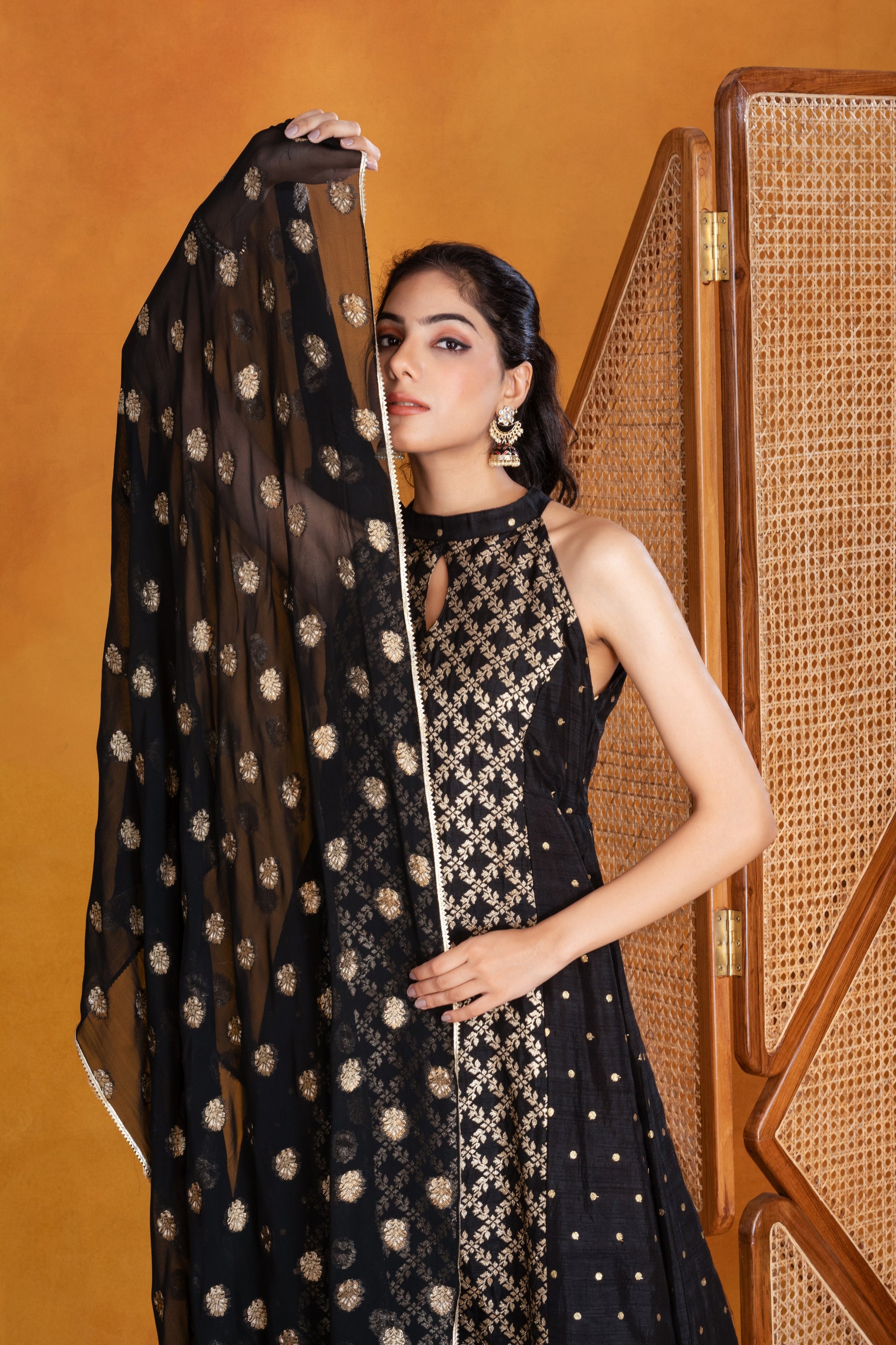 Black Banarasi Salwar Kameez and Black Banarasi Salwar Suit Online Shopping