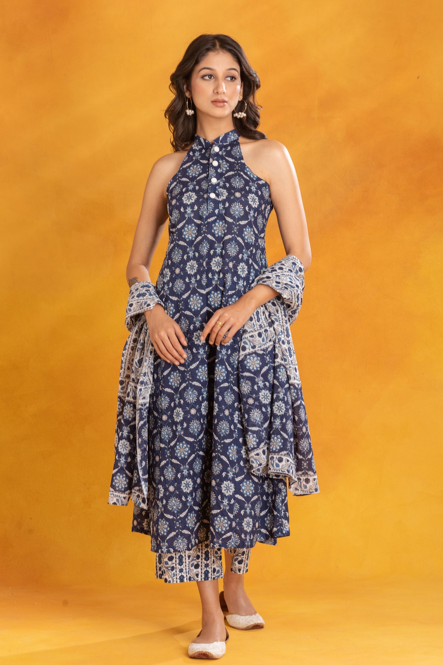 Blue Halter Neck Kurta (Set of 3)