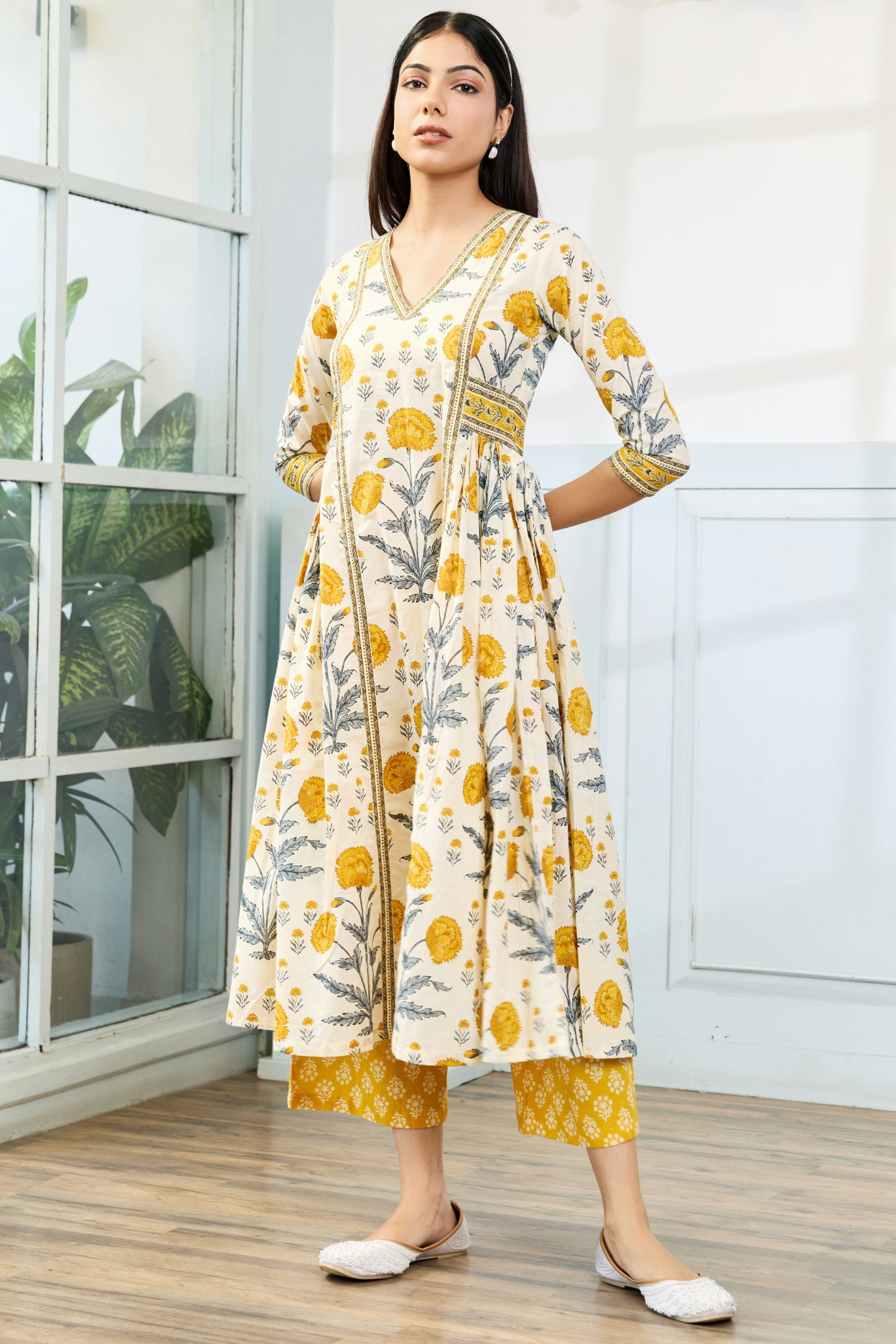 Mustard & Off White Cotton Printed Suit (Set of 3)