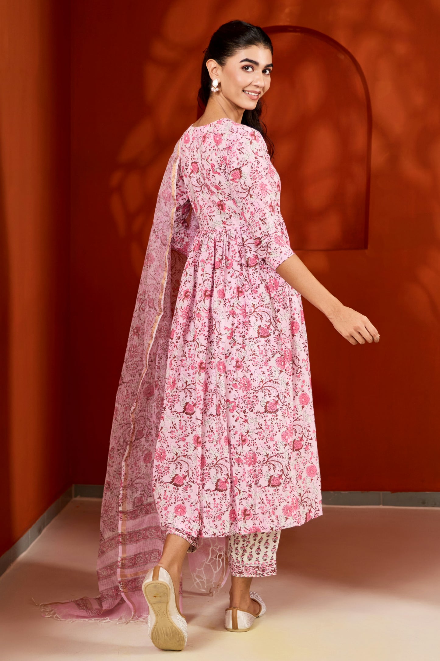 Pink & White Hand Block Printed Suit (Set of 3)