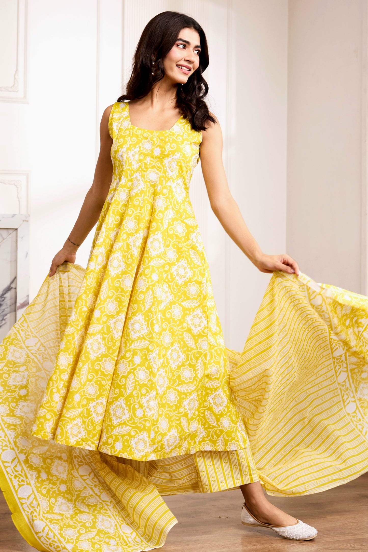 Yellow Square Neck Sleeveless Suit (Set of 3)