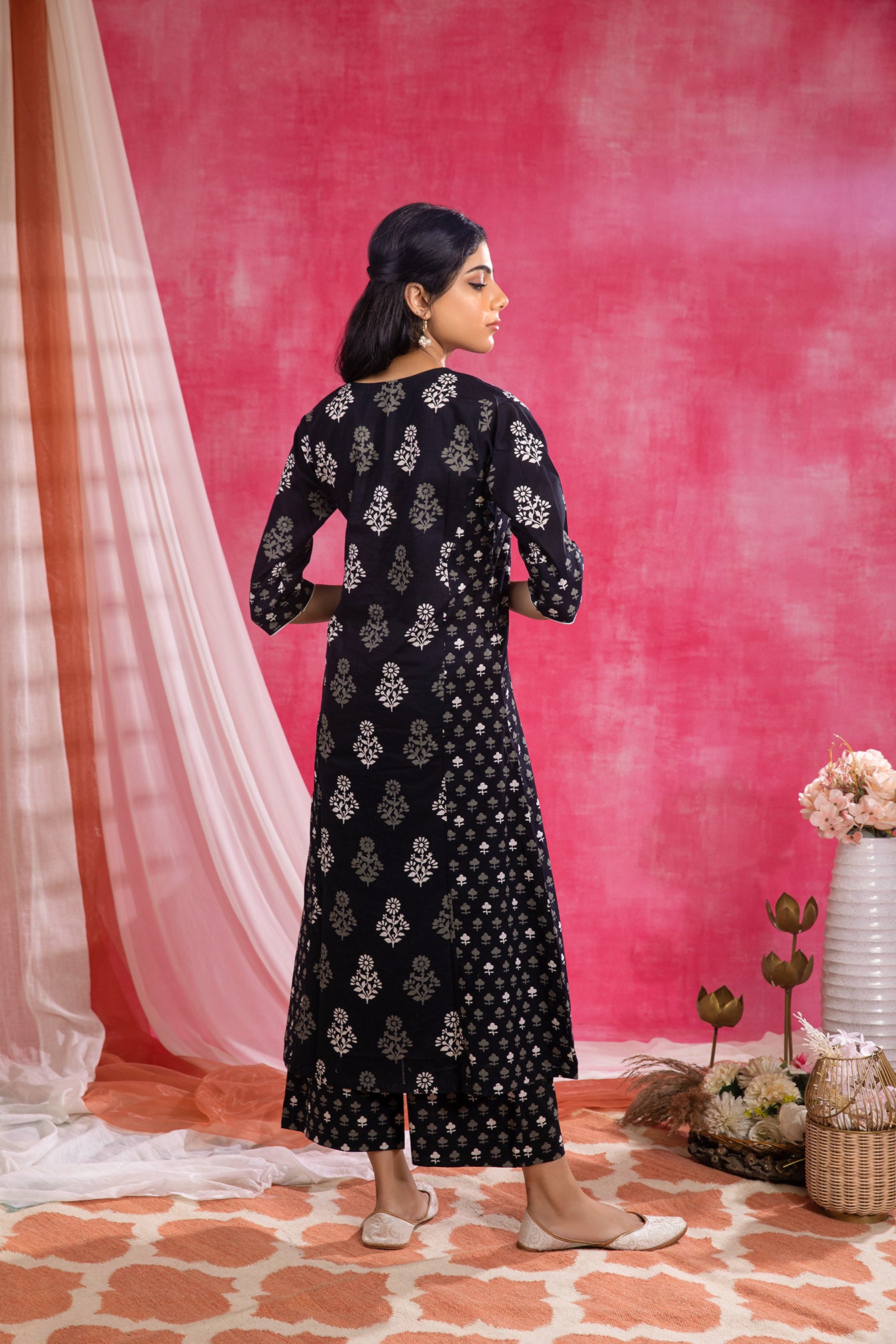 Indian Wedding Saree - Black kurti paired with matching palazzo and pink  dupatta embellished with resham, stone, thread, zari. . . Product code:  1633497 . . Price: US$ 55.80 . . . #